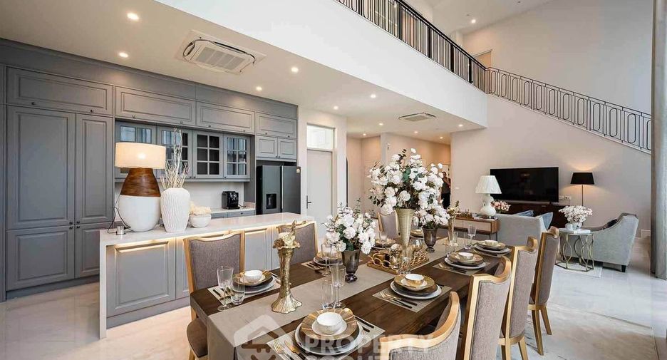 Casa en venta de 4 habitaciones en Bang Kapi, Bangkok