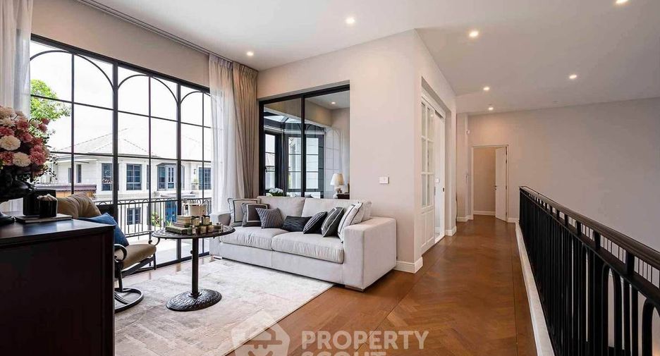 Casa en venta de 4 habitaciones en Bang Kapi, Bangkok