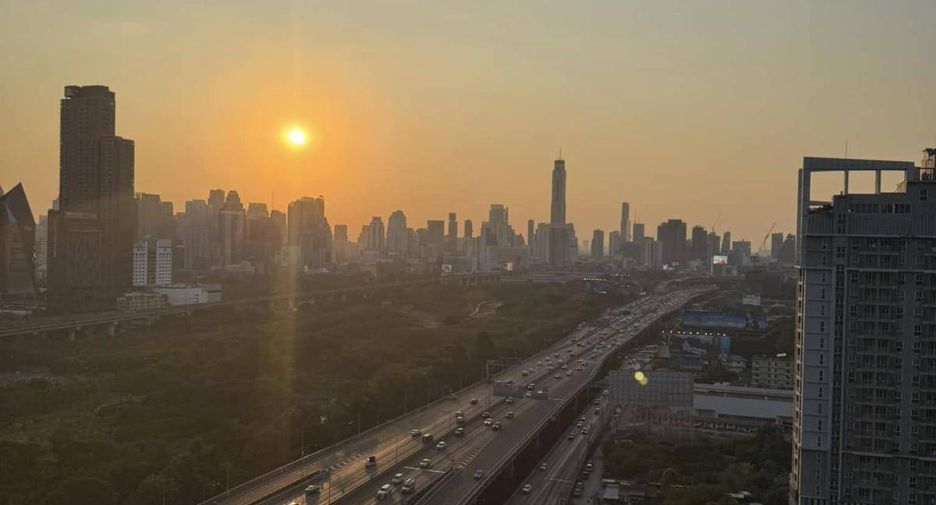 Condo en venta de 1 habitaciones en Huai Khwang, Bangkok