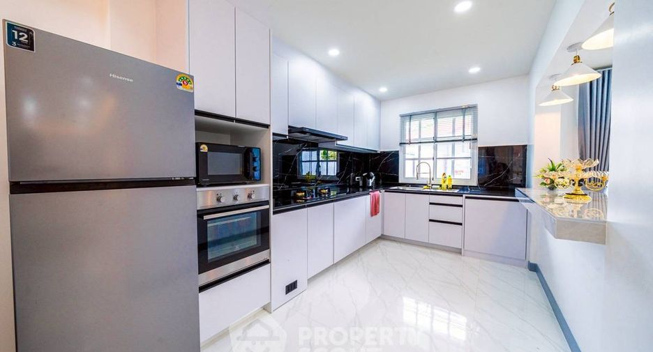 À vendre 4 chambres villa à Bang Lamung, Chonburi