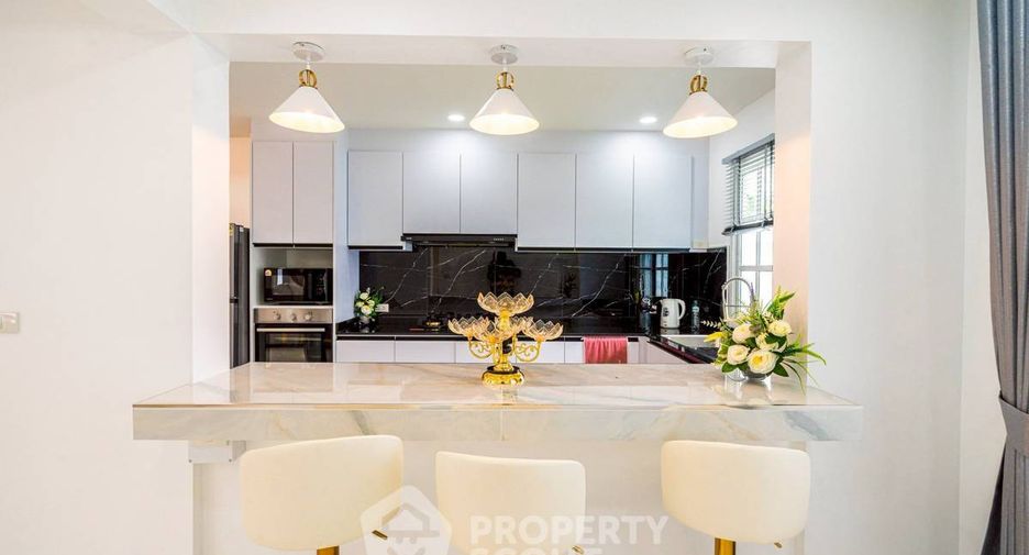 À vendre 4 chambres villa à Bang Lamung, Chonburi
