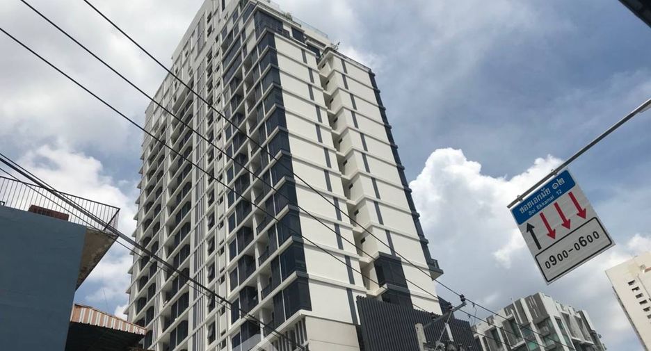For rent 1 bed condo in Watthana, Bangkok