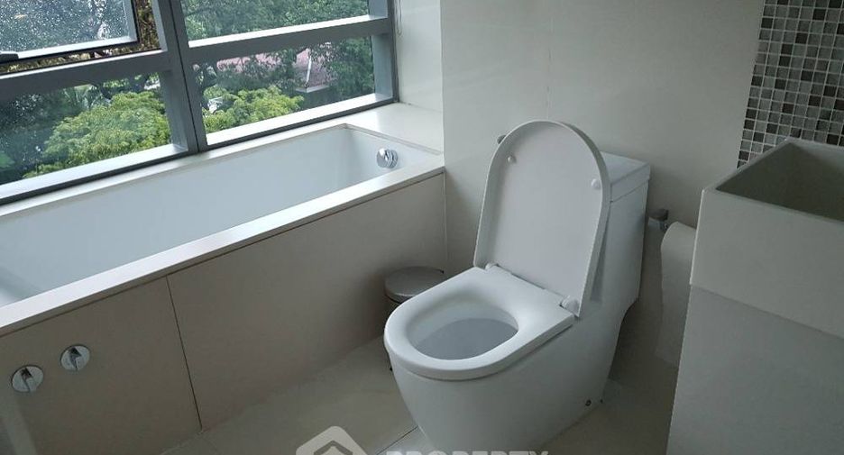 ให้เช่า 2 ห้องนอน คอนโด ใน วัฒนา, กรุงเทพฯ