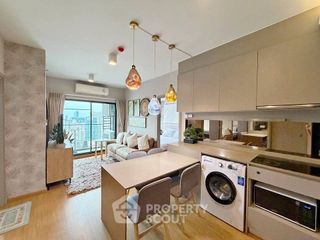 For rent 2 ベッドルーム condo in Phra Khanong, Bangkok
