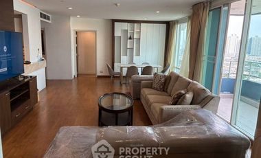 Condo en alquiler de 3 habitaciones en Bang Kho Laem, Bangkok