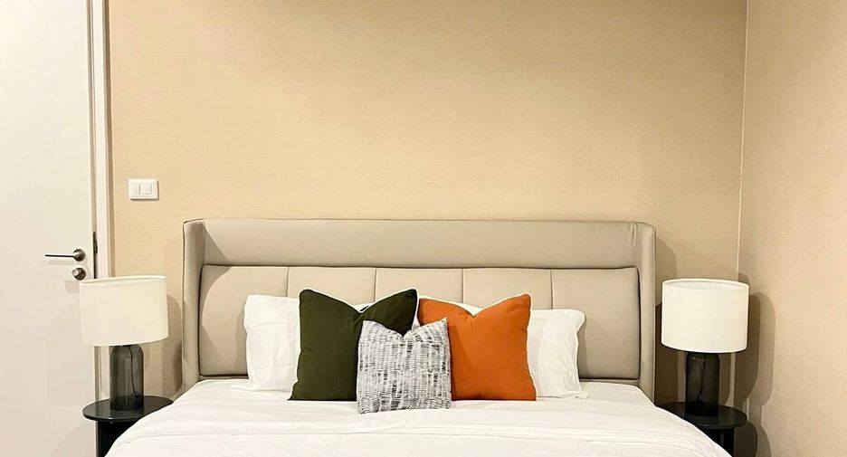 For rent 2 bedrooms condo in Chatuchak, Bangkok