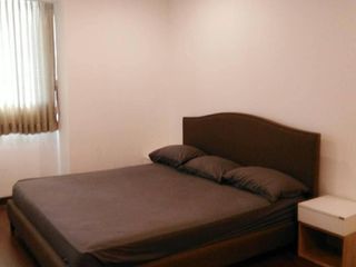 For rent 2 bedrooms condo in Yan Nawa, Bangkok