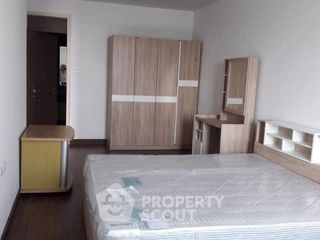 For rent 2 bedrooms condo in Yan Nawa, Bangkok
