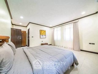Haus zur Miete mit 4 Zimmer in Huay Yai, Pattaya