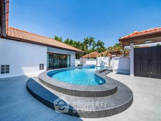 Haus zur Miete mit 4 Zimmer in Huay Yai, Pattaya