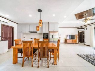 Haus zur Miete mit 4 Zimmer in Huay Yai, Pattaya