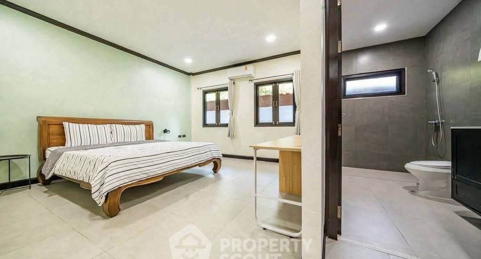 Haus zur Miete mit 4 Zimmer in Huay Yai, Pattaya