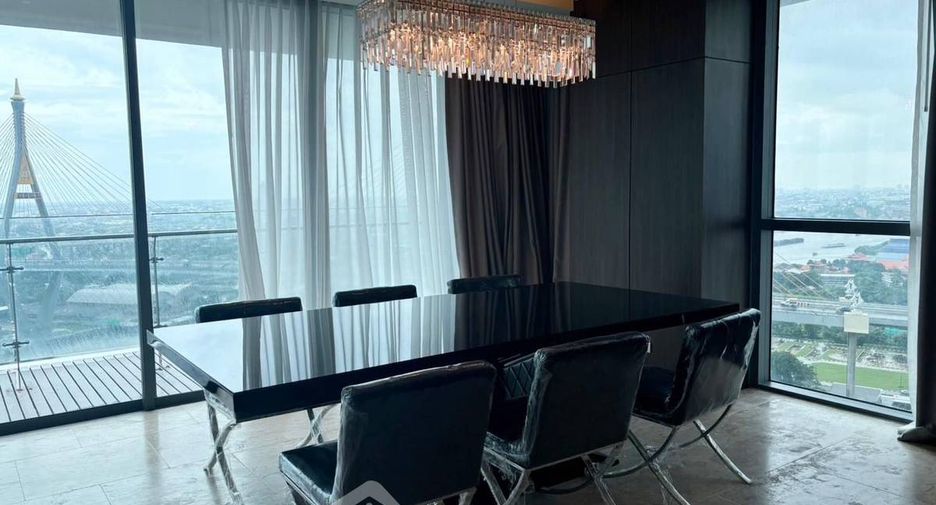 For rent 3 bedrooms condo in Yan Nawa, Bangkok