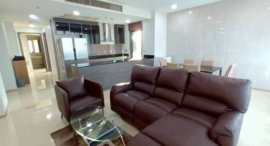 À louer 3 chambres condo à Khlong Toei, Bangkok