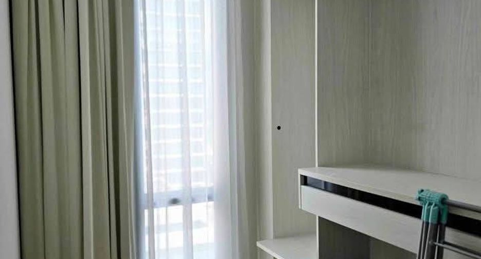 Wohnung zur Miete mit 2 Zimmer in Pathum Wan, Bangkok
