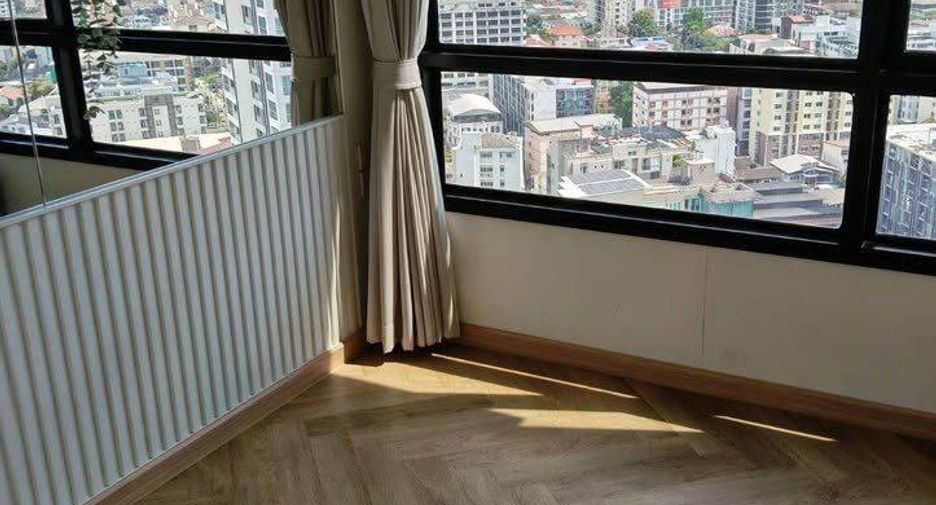 For rent 2 bedrooms condo in Chatuchak, Bangkok