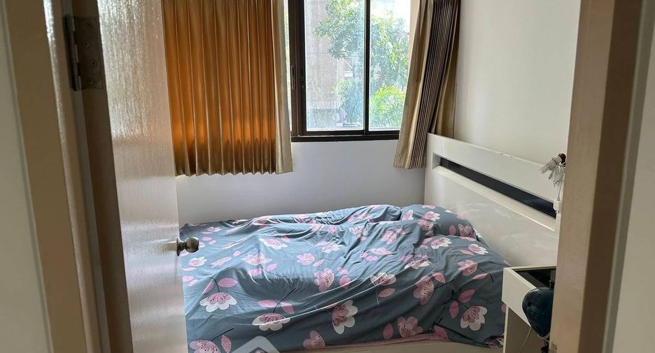 Condo en alquiler de 2 habitaciones en Khlong San, Bangkok