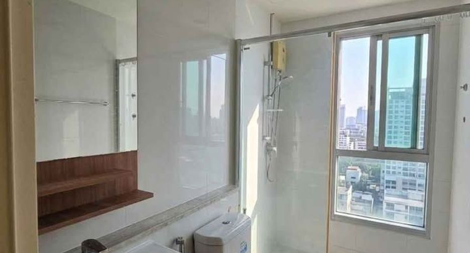 Wohnung zum Kauf mit 2 Zimmer in Yan Nawa, Bangkok