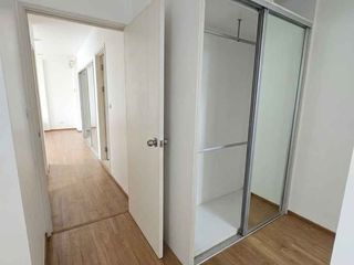 Condo en venta de 2 habitaciones en Yan Nawa, Bangkok