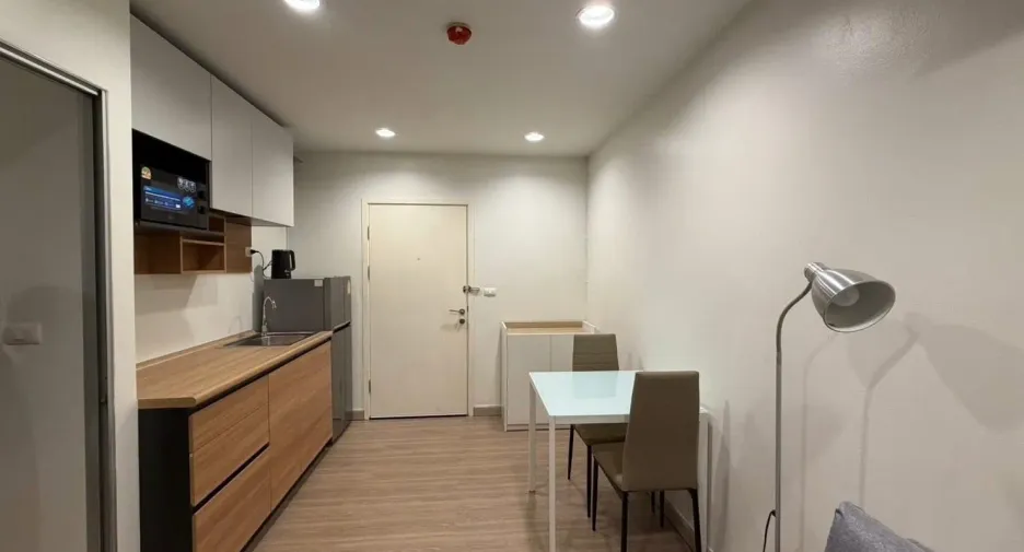 For rent 1 Beds condo in Khlong Toei, Bangkok
