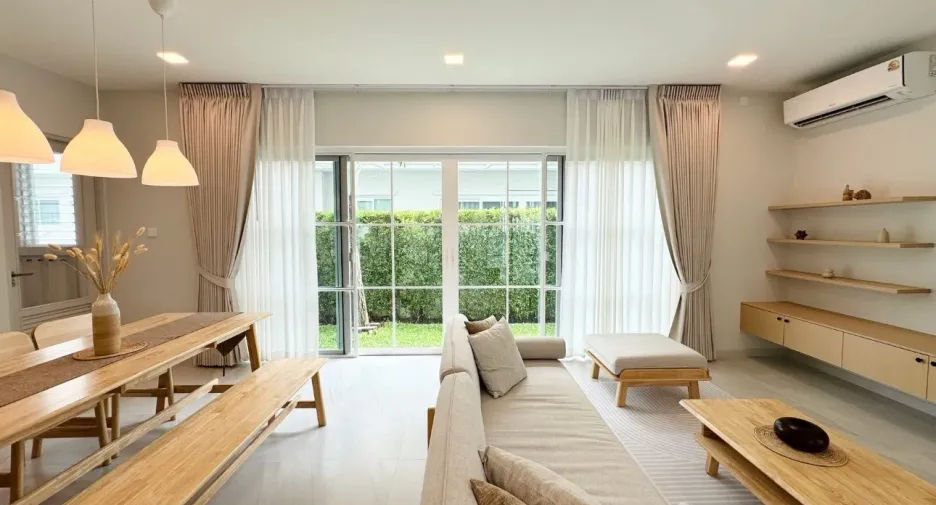 For rent 4 bedrooms house in Bang Phli, Samut Prakan