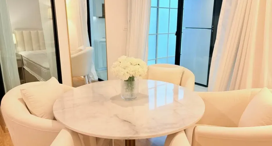 For rent 4 bedrooms townhouse in Prawet, Bangkok