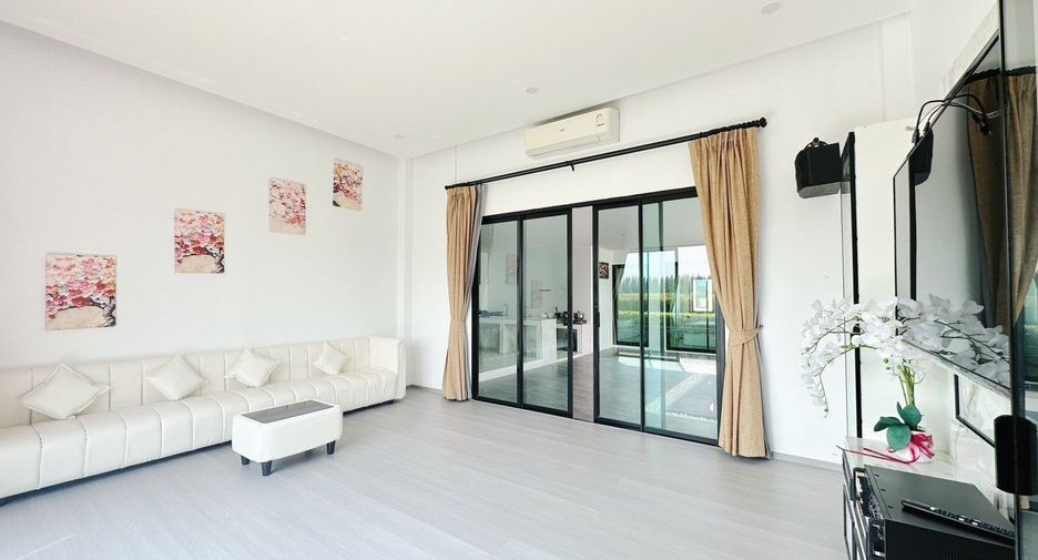 For rent 4 bedrooms villa in Hua Hin, Prachuap Khiri Khan