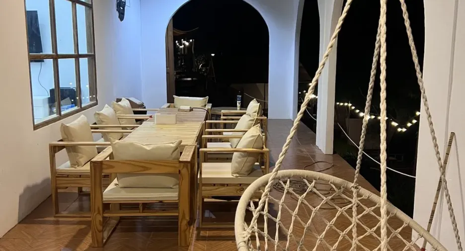 For sale 11 bedrooms hotel in Tha Yang, Phetchaburi