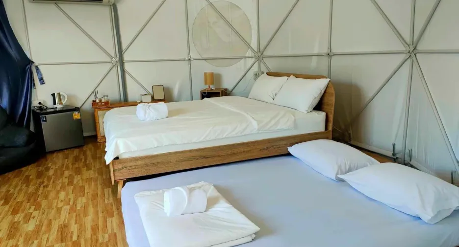For sale 11 bedrooms hotel in Tha Yang, Phetchaburi