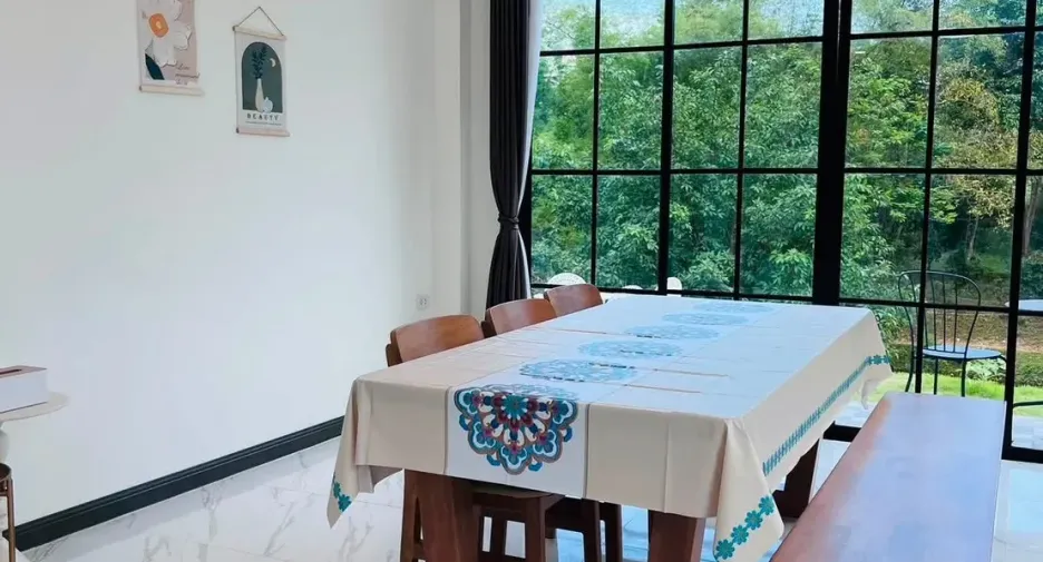 For sale 11 bedrooms hotel in Tha Yang, Phetchaburi