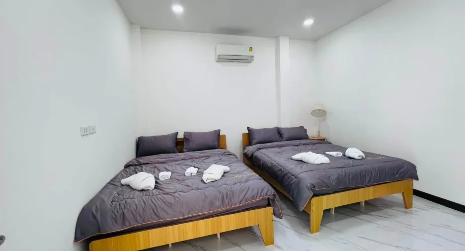 For sale 11 bedrooms hotel in Tha Yang, Phetchaburi