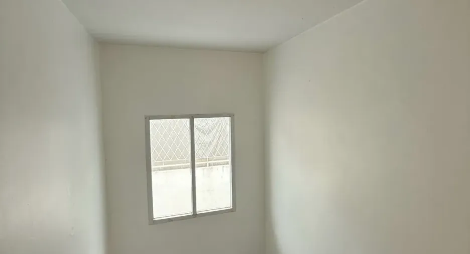 Casa adosada en venta de 3 habitaciones en Bang Khun Thian, Bangkok