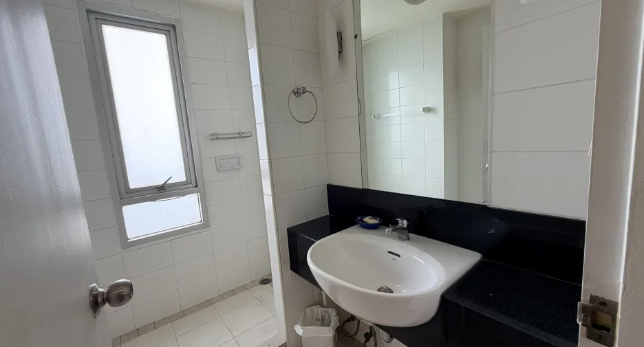 Condo en venta de 2 habitaciones en Khlong Toei, Bangkok