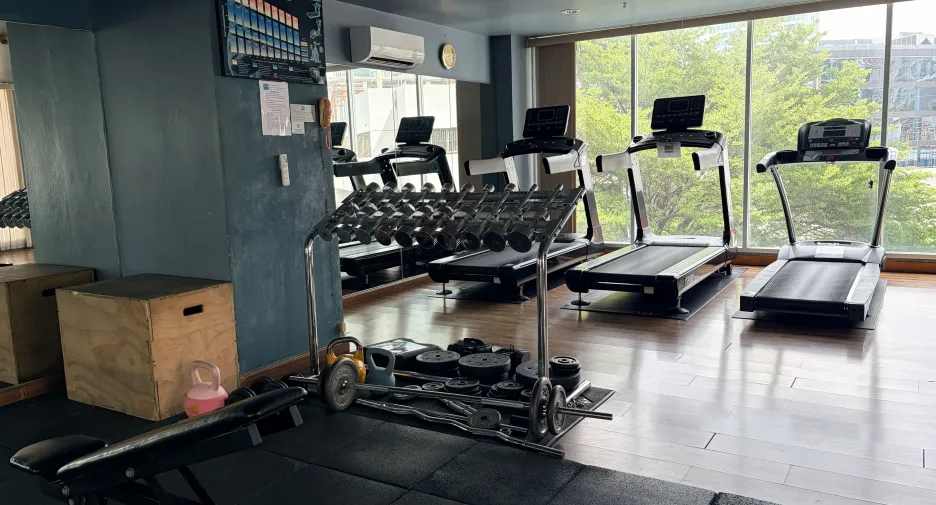 Condo en venta de 2 habitaciones en Khlong Toei, Bangkok