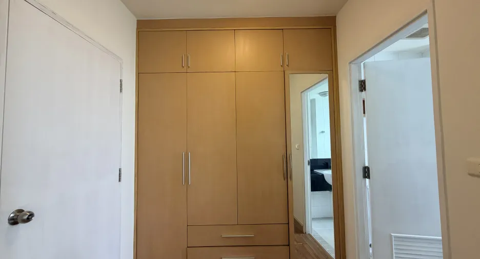 Condo en venta de 2 habitaciones en Khlong Toei, Bangkok
