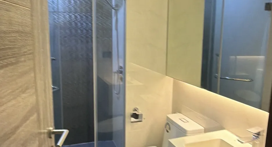 For rent 2 ベッドルーム condo in Phra Khanong, Bangkok