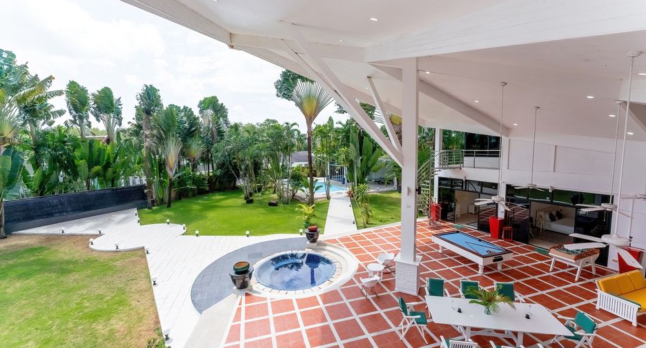 For sale and for rent 5 bedrooms villa in Thalang, Phuket