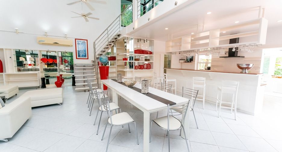 For sale and for rent 5 bedrooms villa in Thalang, Phuket