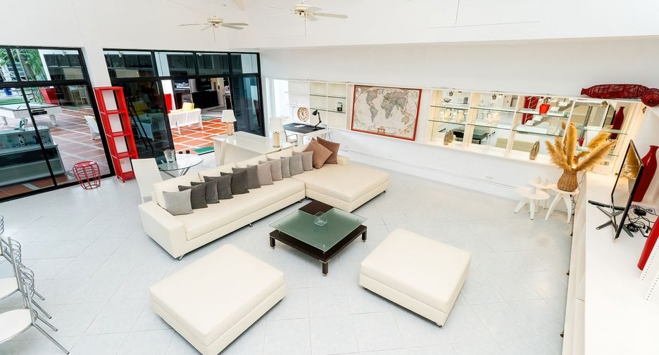 For sale and for rent 5 bedrooms villa in Thalang, Phuket