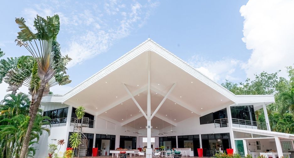 For sale and for rent 5 bedrooms villa in Thalang, Phuket