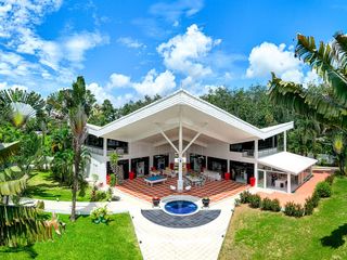 For sale and for rent 5 bedrooms villa in Thalang, Phuket