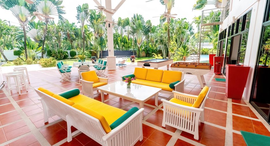 For sale and for rent 5 bedrooms villa in Thalang, Phuket
