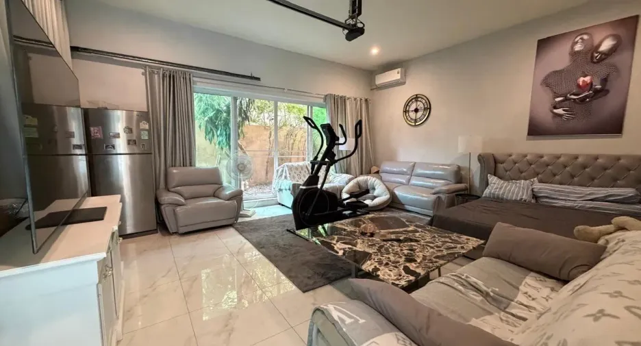 For sale 4 ベッドルーム villa in Bang Lamung, Chonburi