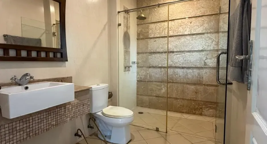 For sale 4 ベッドルーム villa in Bang Lamung, Chonburi