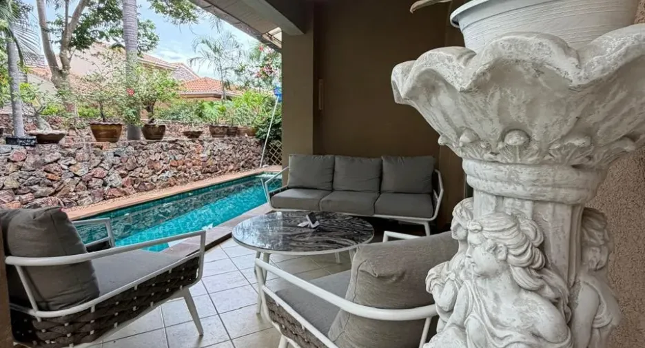 For sale 4 ベッドルーム villa in Bang Lamung, Chonburi