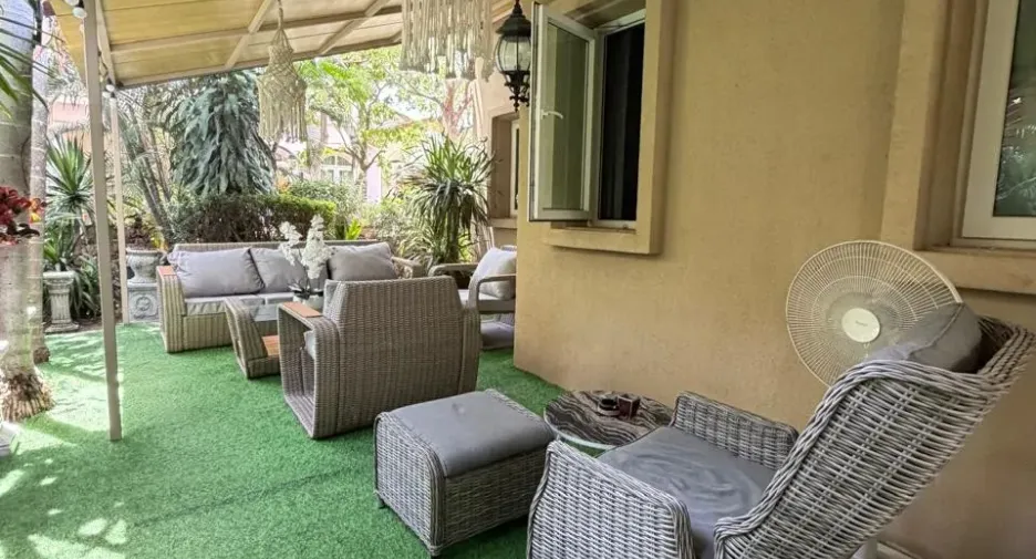 For sale 4 ベッドルーム villa in Bang Lamung, Chonburi