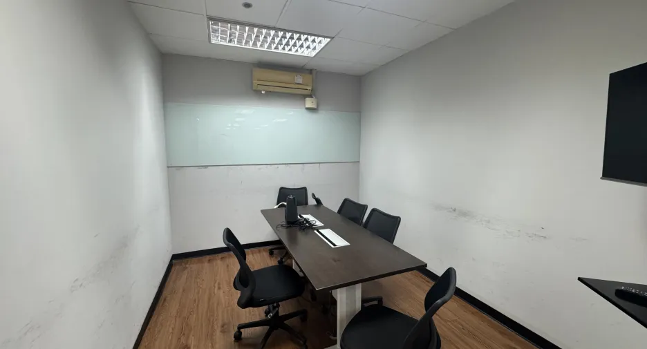 Büro zur Miete in Khlong San, Bangkok