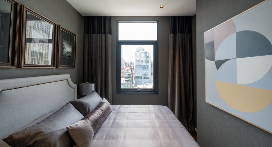 For sale 2 bedrooms condo in Khlong Toei, Bangkok