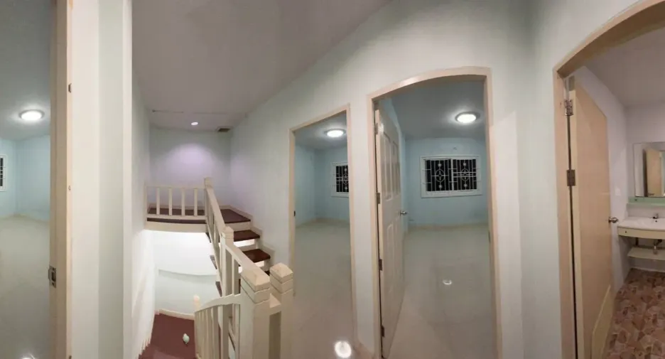 For sale 3 bedrooms townhouse in Sai Mai, Bangkok