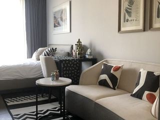 Condo en venta de estudio en Khlong Toei, Bangkok
